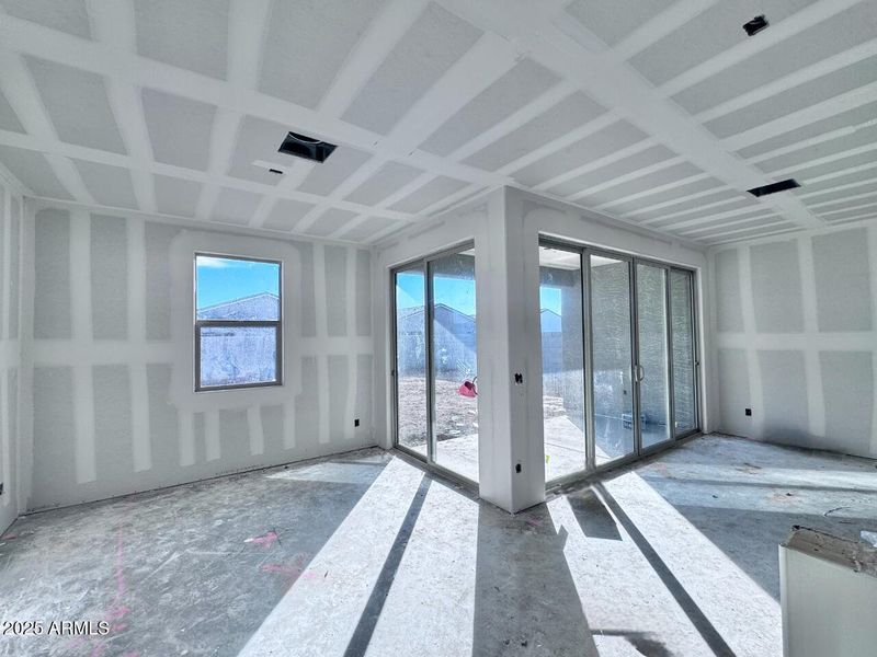 007 Dining 007 Dining