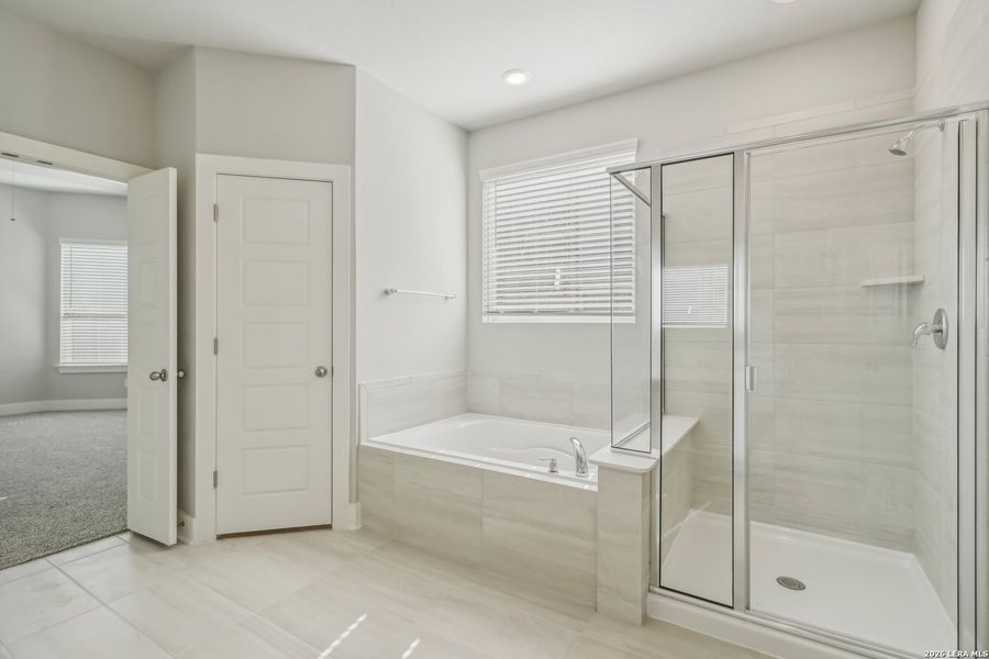 Furnished interior view inside a new home in Fox Falls, Boerne (Image 5).