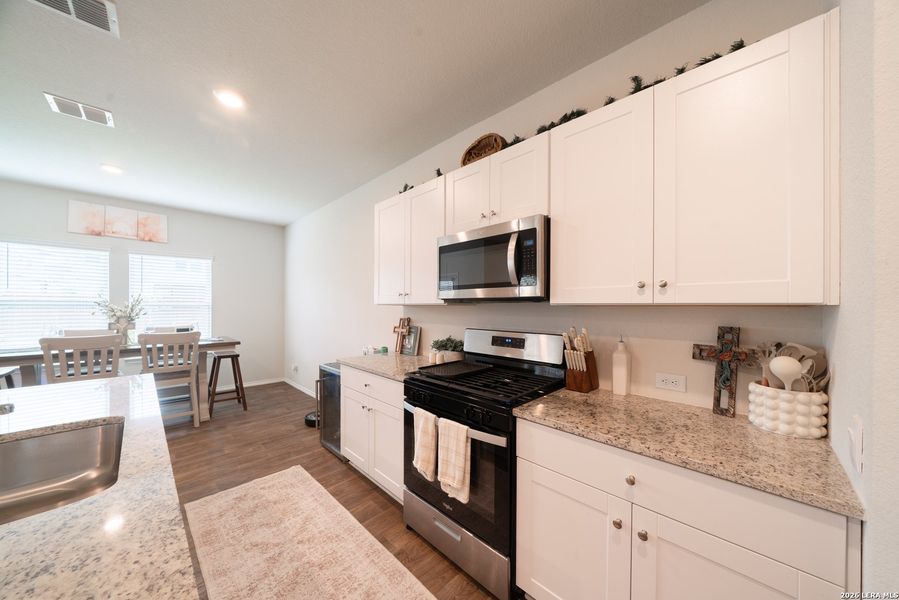 Furnished interior view inside a new home in , Floresville (Image 6).
