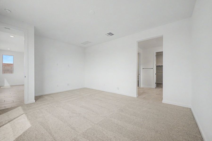 Spacious, unfurnished interior of a new home in Mason Ranch II, Surprise (Image 10).