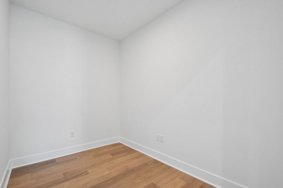 Spacious, unfurnished interior of a new home in Persimmon, Buda (Image 25). Spacious, unfurnished interior of a new home in Persimmon, Buda (Image 25).