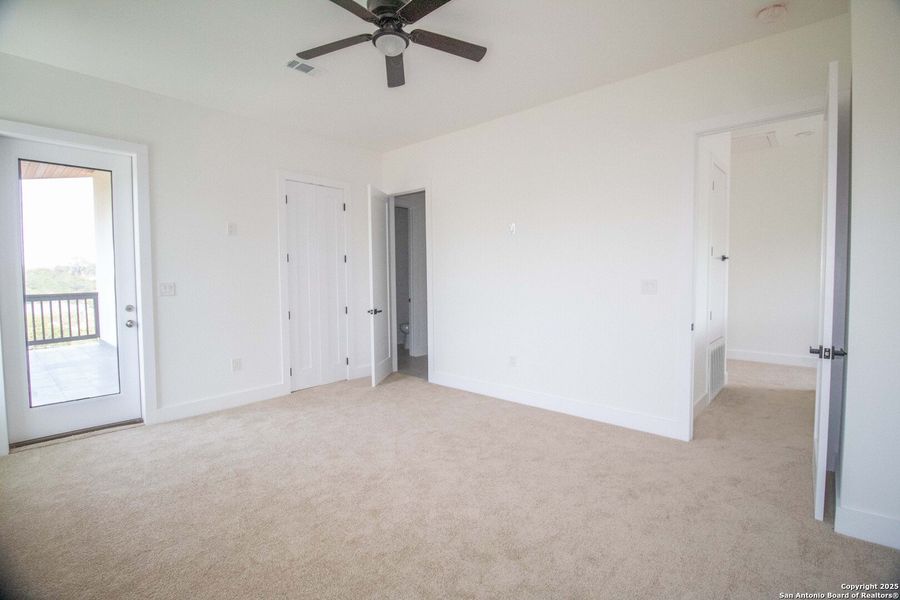 Spacious, unfurnished interior of a new home in , Canyon Lake (Image 11). Spacious, unfurnished interior of a new home in , Canyon Lake (Image 11).