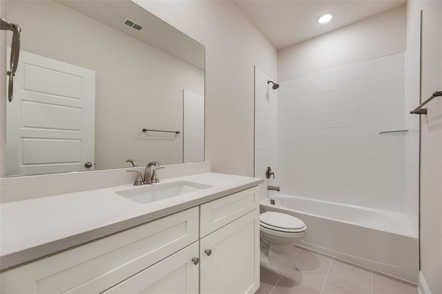 Furnished interior view inside a new home in Villages of Creekwood, Frisco (Image 8).