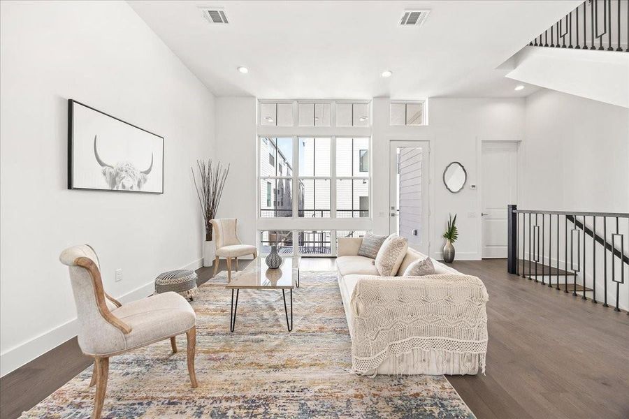 Furnished interior view inside a new home in Middle Street Lofts on the Bayou, Houston (Image 31). Furnished interior view inside a new home in Middle Street Lofts on the Bayou, Houston (Image 31).