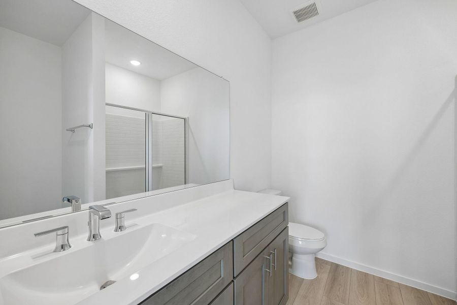 Furnished interior view inside a new home in Stokesbury, Waller (Image 10).