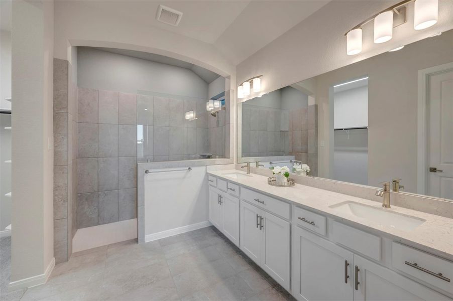 Furnished interior view inside a new home in The Grand Prairie 50’, Hockley (Image 11).