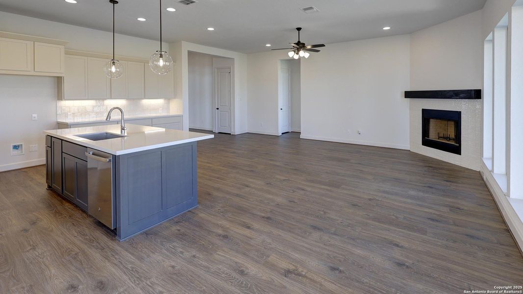 Image 27 of a home in Alsatian Oaks 60'. Image 27 of a home in Alsatian Oaks 60'.