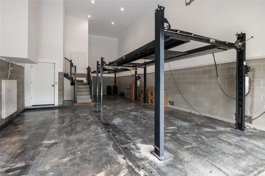 Image 48 of a home in . Image 48 of a home in .