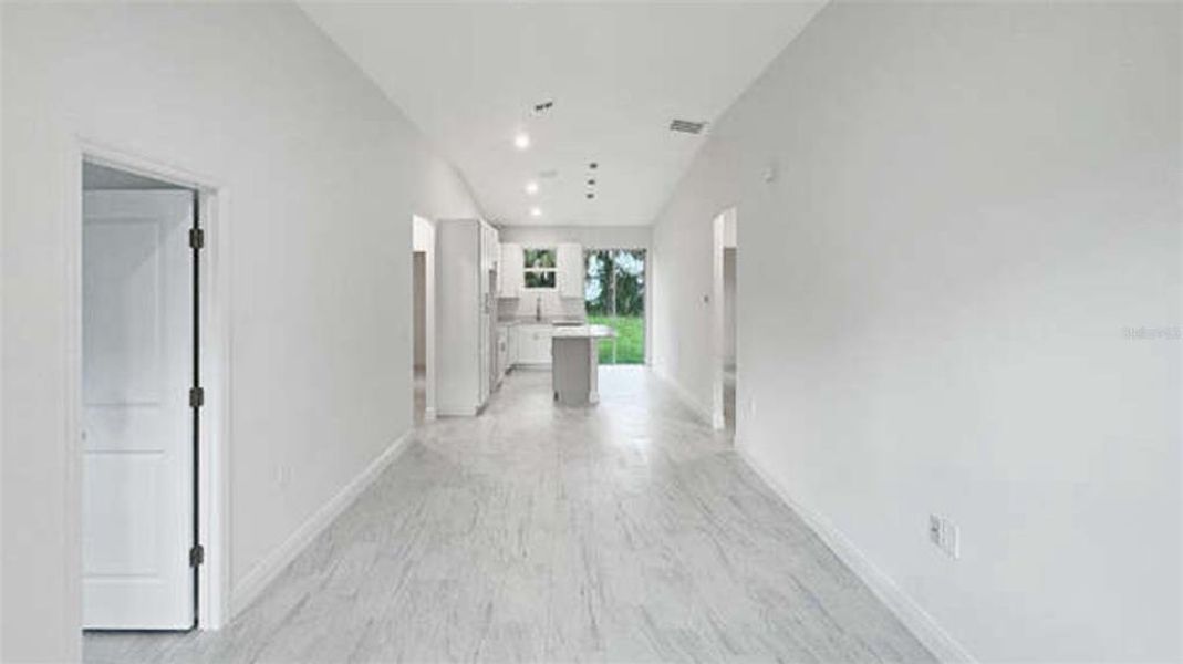 Spacious, unfurnished interior of a new home in , Sanford (Image 10).