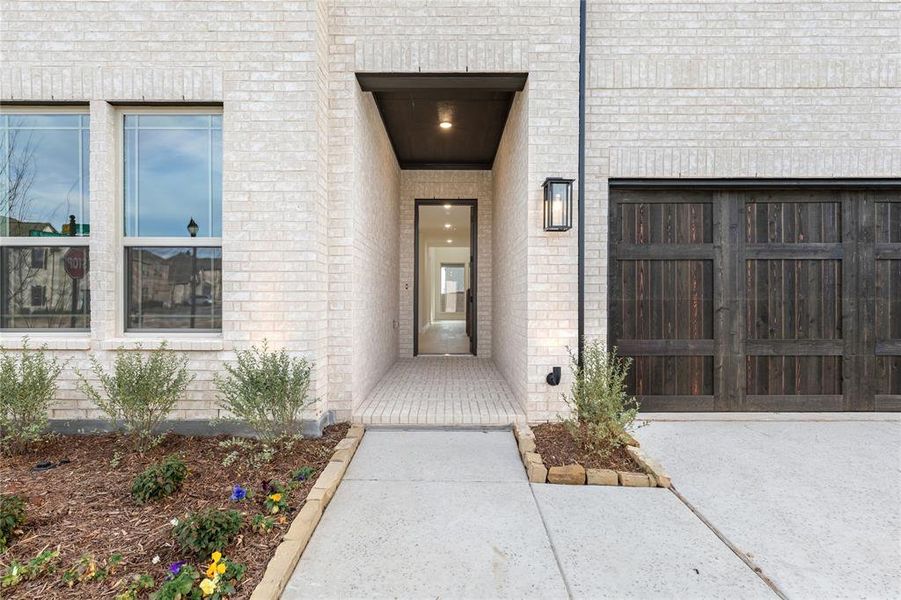 Exterior details and patio area of a home in Willow Wood, McKinney (Image 3).