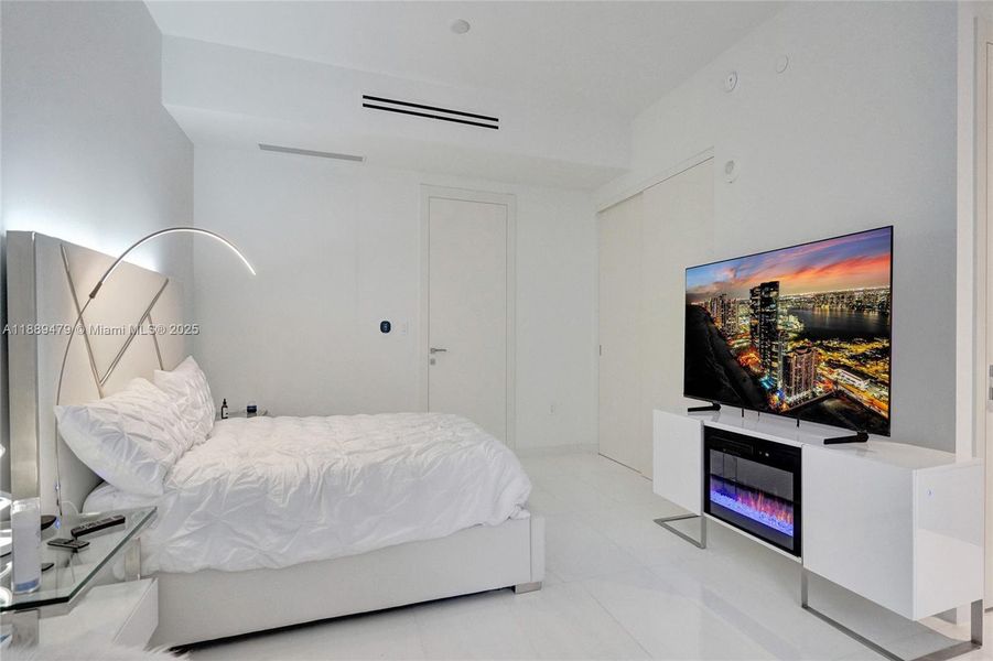 Furnished interior view inside a new home in , Miami (Image 9).