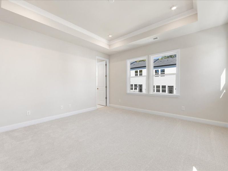 Spacious, unfurnished interior of a new home in Archer Row, Charlotte (Image 31).