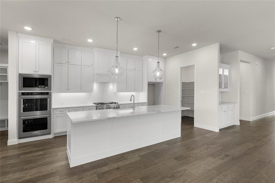 CASSANDRA - B_Kitchen 2