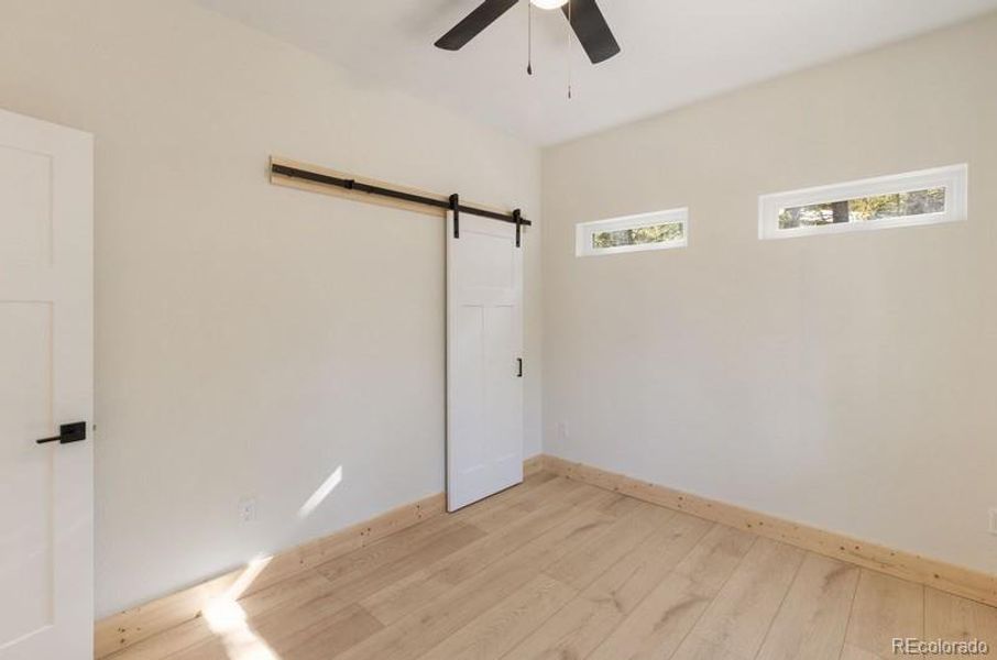 Spacious, unfurnished interior of a new home in , Florissant (Image 10).