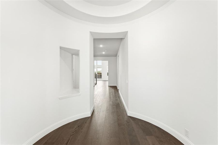 Spacious, unfurnished interior of a new home in Chaparral Park, Oak Point (Image 27). Spacious, unfurnished interior of a new home in Chaparral Park, Oak Point (Image 27).