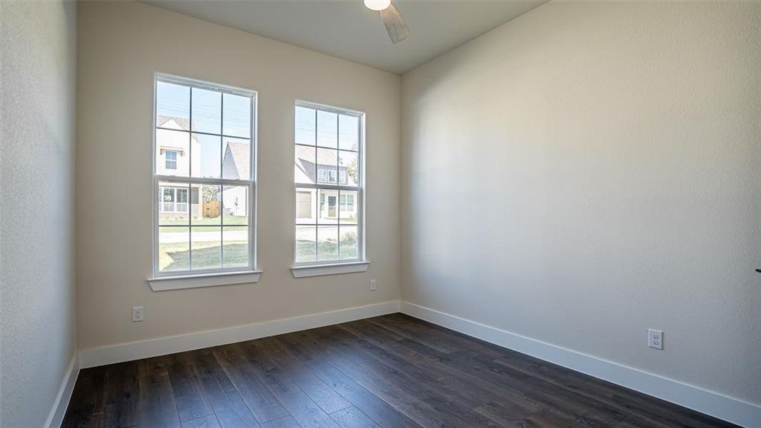 Spacious, unfurnished interior of a new home in , Granbury (Image 26).