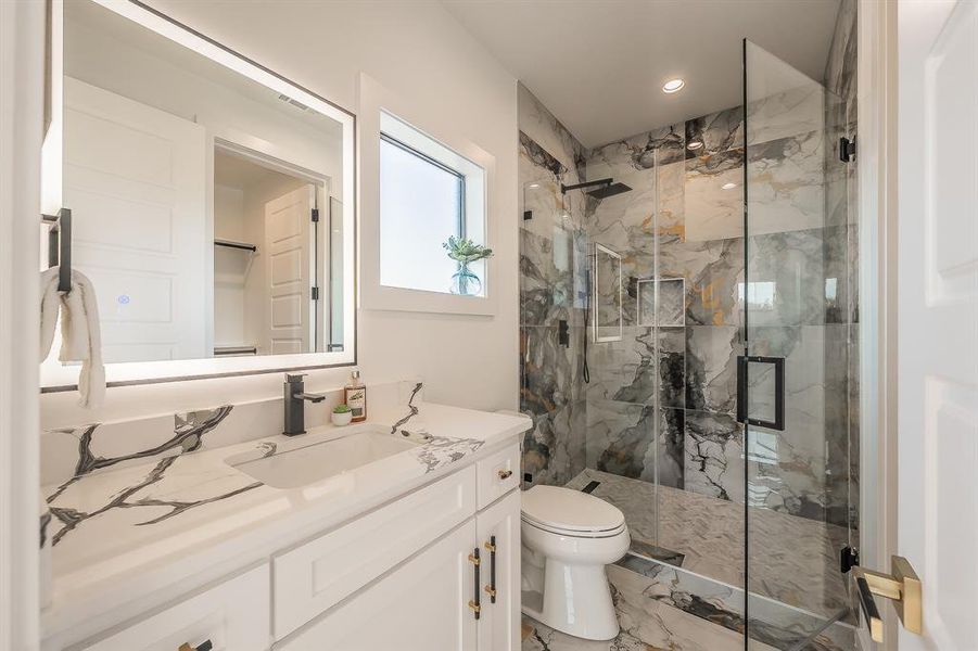 Furnished interior view inside a new home in , Colleyville (Image 5).