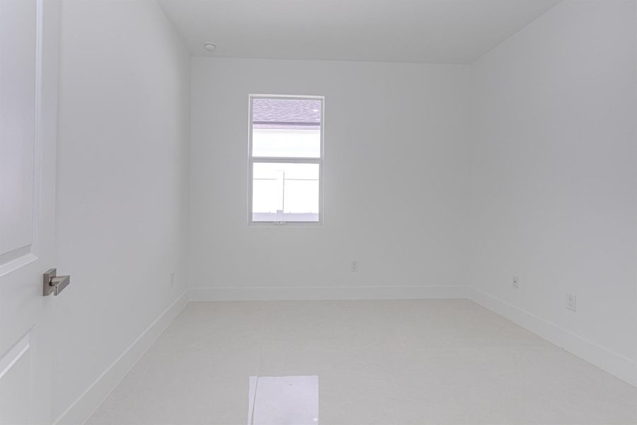 Spacious, unfurnished interior of a new home in , Jupiter (Image 23).