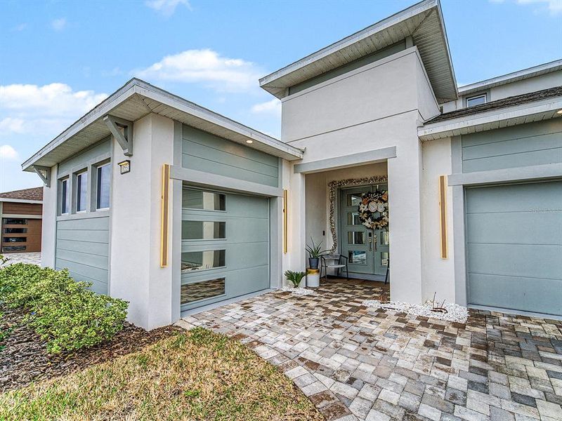 Exterior details and patio area of a home in , San Antonio (Image 29).