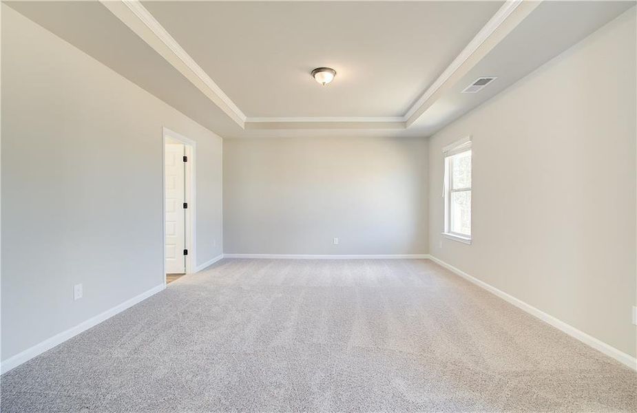 Spacious, unfurnished interior of a new home in Berkeley Lakes, Locust Grove (Image 29).
