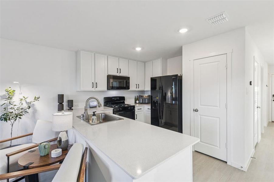 Furnished interior view inside a new home in Foree Ranch: Wellton Collection, Providence Village (Image 18). Furnished interior view inside a new home in Foree Ranch: Wellton Collection, Providence Village (Image 18).