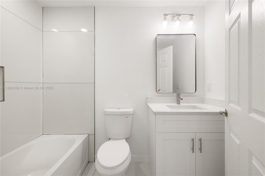 Furnished interior view inside a new home in , Lehigh Acres (Image 7). Furnished interior view inside a new home in , Lehigh Acres (Image 7).