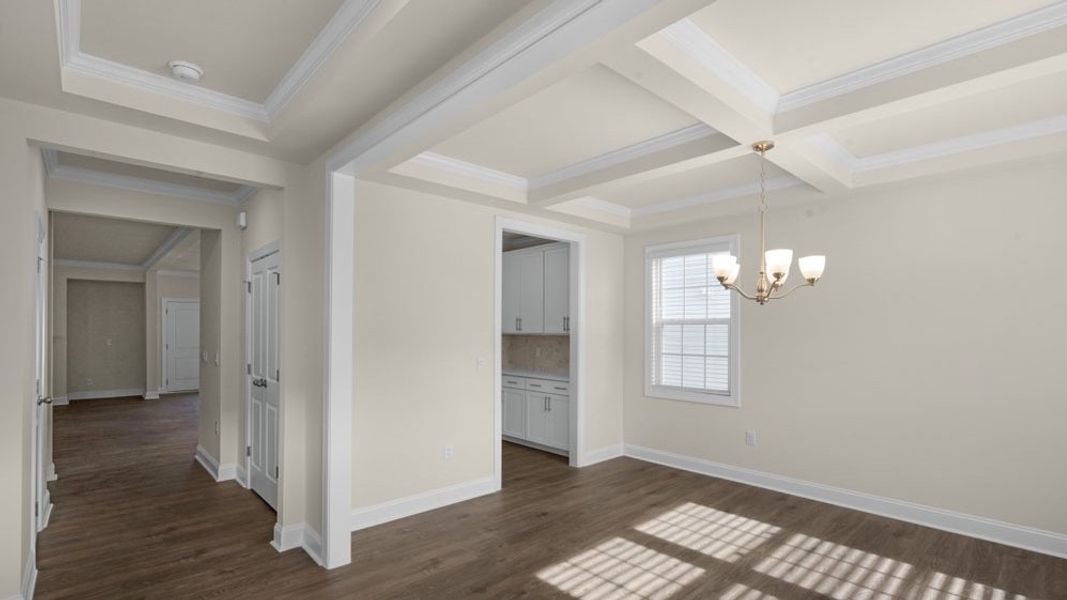 Spacious, unfurnished interior of a new home in Collins Ridge, Hillsborough (Image 18).