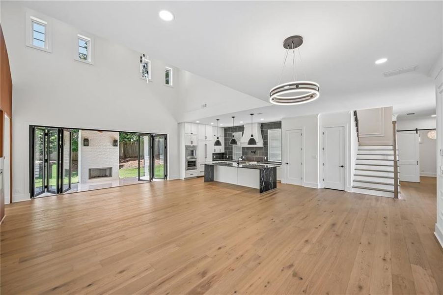 Spacious, unfurnished interior of a new home in , Alpharetta (Image 29). Spacious, unfurnished interior of a new home in , Alpharetta (Image 29).