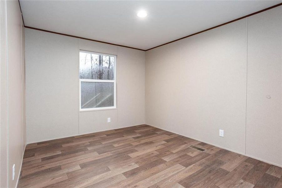 Spacious, unfurnished interior of a new home in , Dallas (Image 36).