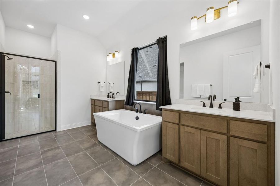 Furnished interior view inside a new home in , Fort Worth (Image 7).