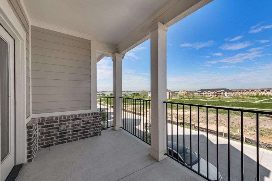Exterior details and patio area of a home in Bayside, Rowlett (Image 26).