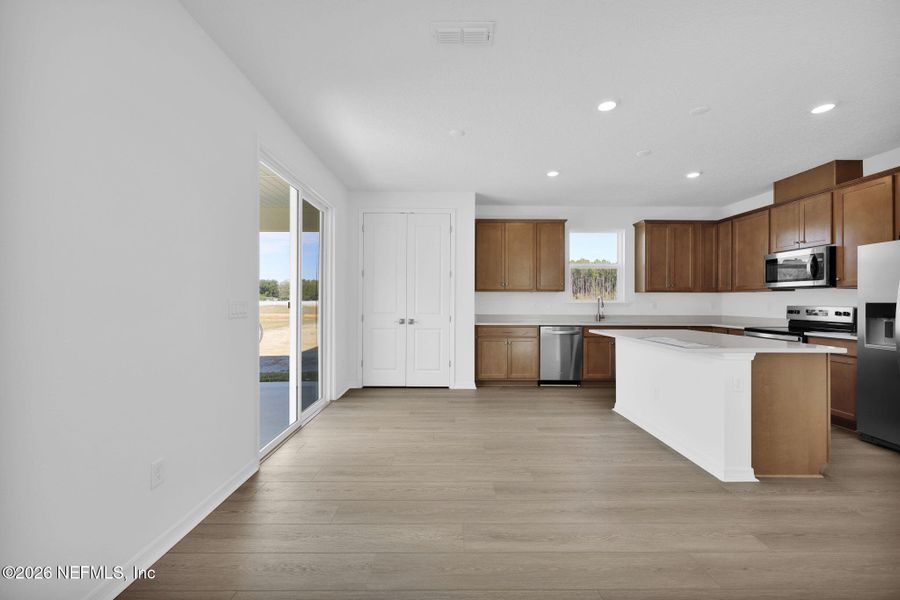 Furnished interior view inside a new home in Murray Farms, Middleburg (Image 14).