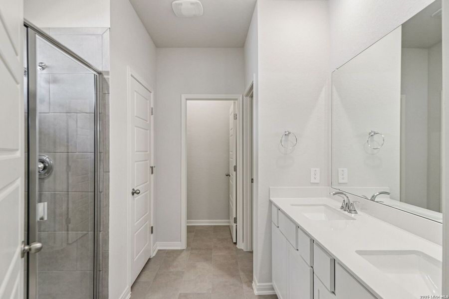 Furnished interior view inside a new home in Arcadia Ridge - Classic Series, San Antonio (Image 20).