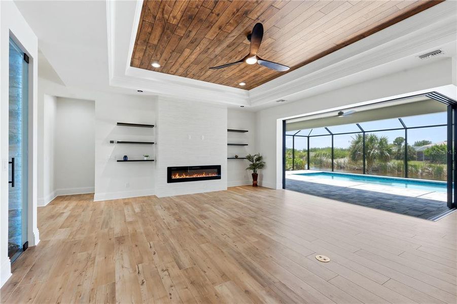 Spacious, unfurnished interior of a new home in , Port Charlotte (Image 29).