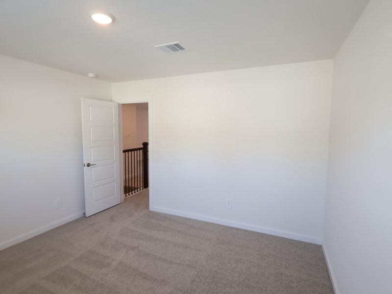 Spacious, unfurnished interior of a new home in Sorella, Tomball (Image 33).