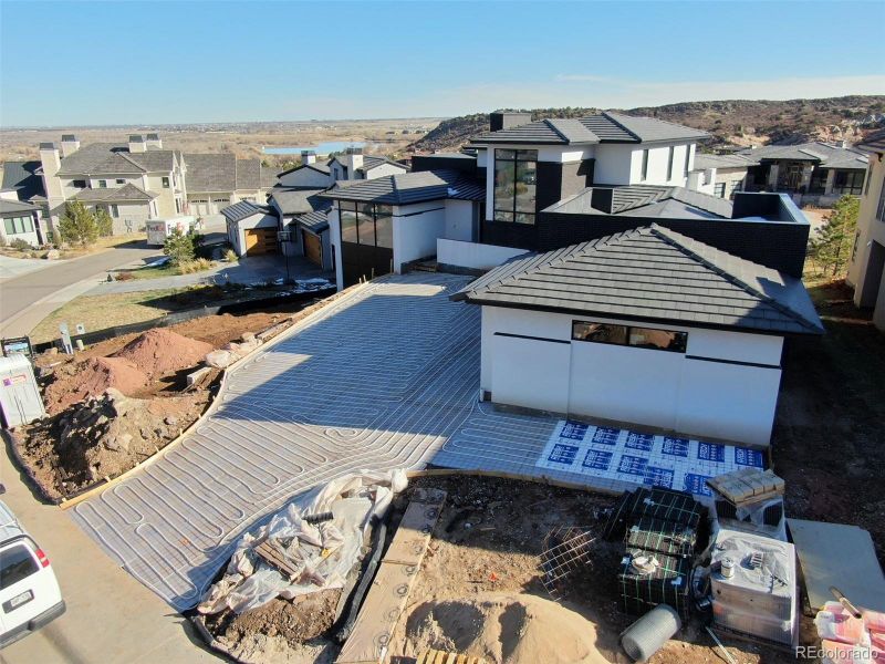 Radiant heat in the driveway