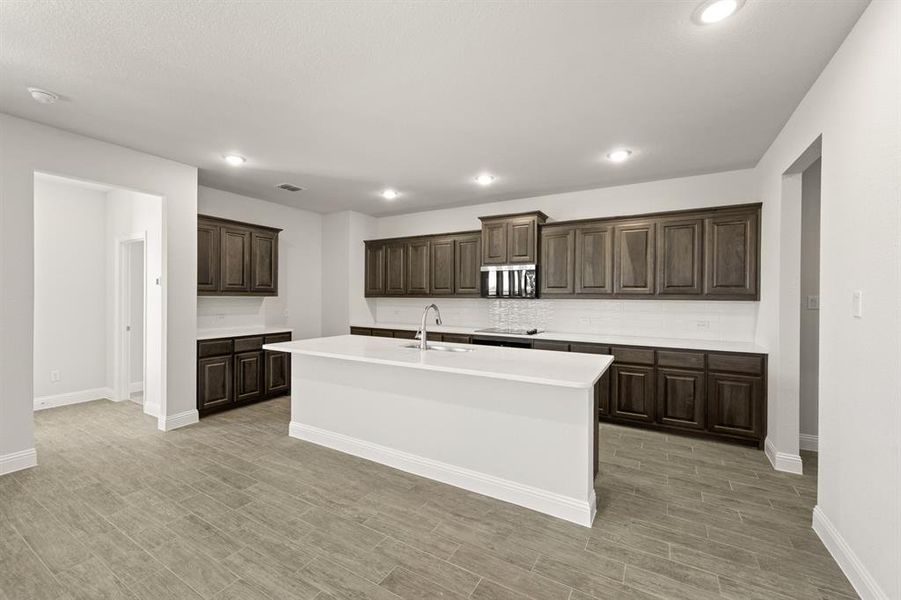 316 Reliance- Kitchen-1