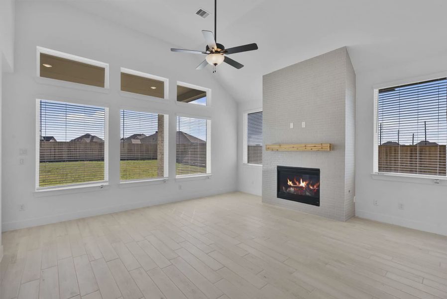 Representative unfurnished interior of a home built from the Cayman by Chesmar Homes in Blue Heron, Mont Belvieu (Image 77). Representative unfurnished interior of a home built from the Cayman by Chesmar Homes in Blue Heron, Mont Belvieu (Image 77).