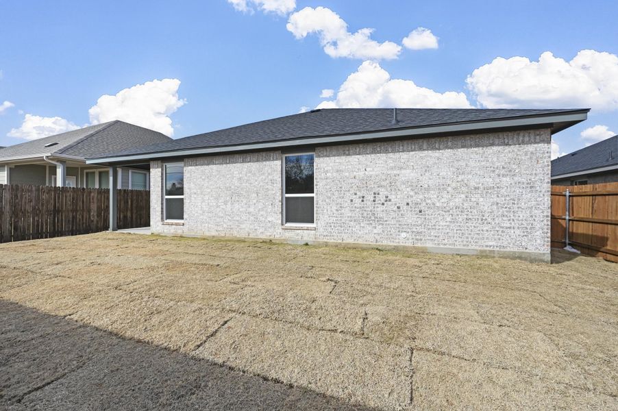 Representative exterior details of a home built from the Hanover by Cheldan Homes in Craftsmen's Corner, Cleburne (Image 29).