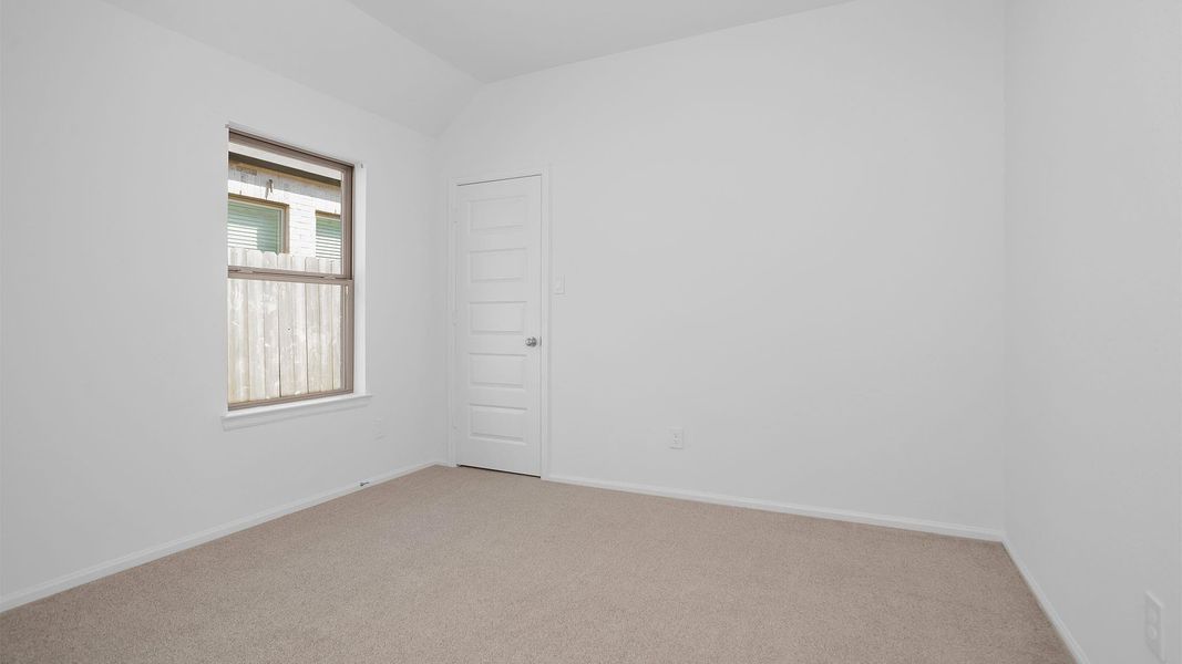 Spacious, unfurnished interior of a new home in Candela 40', Richmond (Image 7).