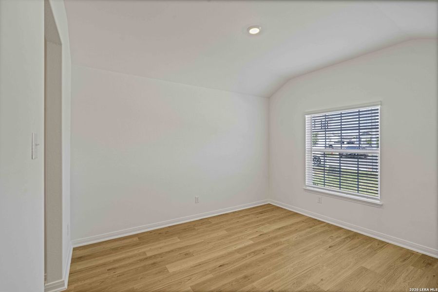 Spacious, unfurnished interior of a new home in , San Antonio (Image 9).