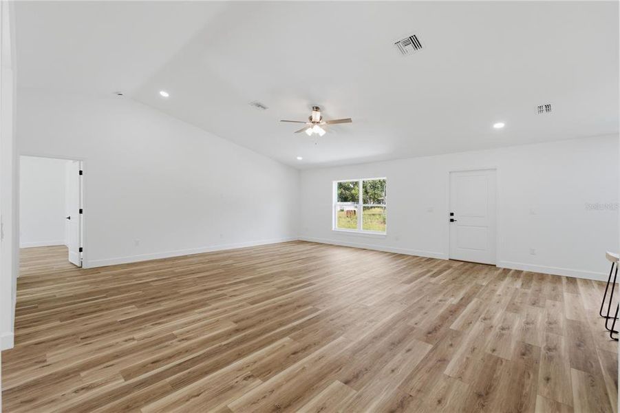 Spacious, unfurnished interior of a new home in , Weeki Wachee (Image 32). Spacious, unfurnished interior of a new home in , Weeki Wachee (Image 32).