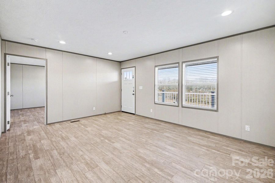 Spacious, unfurnished interior of a new home in , Shelby (Image 13).