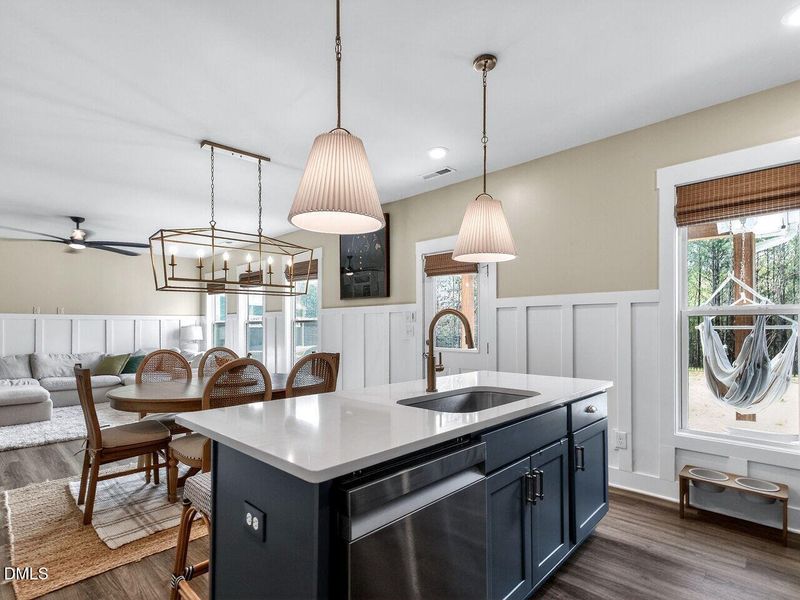 015-1280x960-kitchen