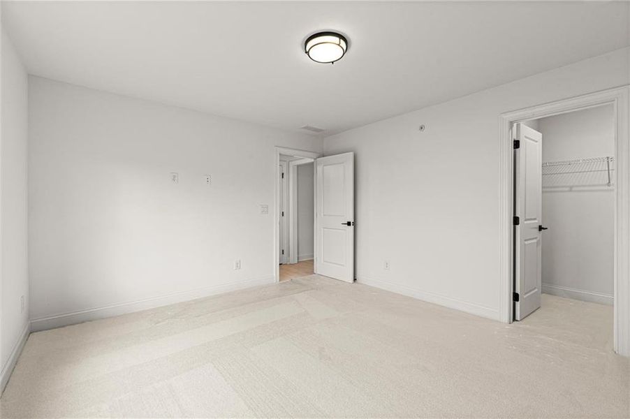 Spacious, unfurnished interior of a new home in The Reserve at Bells Ferry, Kennesaw (Image 20).