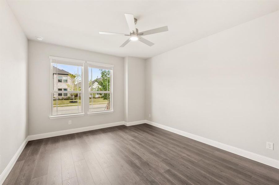 Spacious, unfurnished interior of a new home in Creekview Meadows, Pilot Point (Image 39).