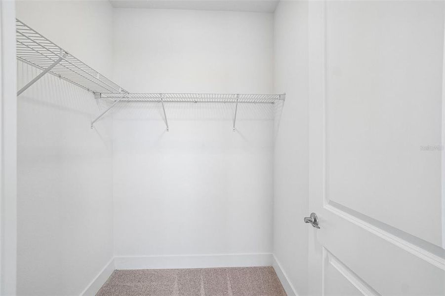 Spacious, unfurnished interior of a new home in Lagoon Residences at Epperson, Wesley Chapel (Image 40).