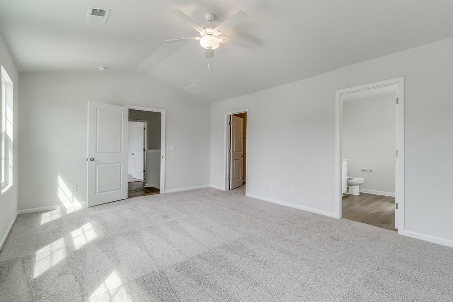 Spacious, unfurnished interior of a new home in Winston Point, Gilbert (Image 24). Spacious, unfurnished interior of a new home in Winston Point, Gilbert (Image 24).