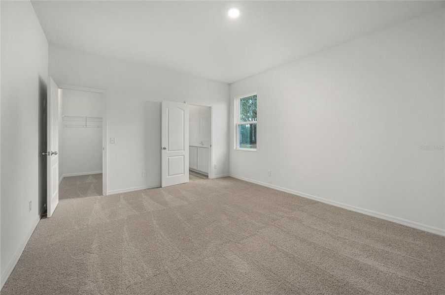 Spacious, unfurnished interior of a new home in , Poinciana (Image 25).