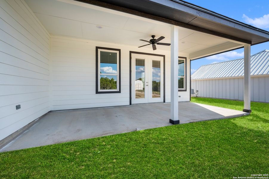 Exterior details and patio area of a home in , Canyon Lake (Image 4). Exterior details and patio area of a home in , Canyon Lake (Image 4).